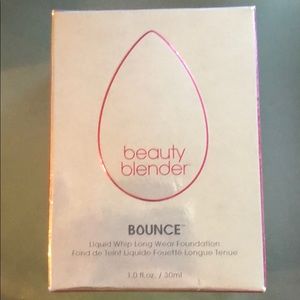 BeautyBlender Foundation Shade 3.30